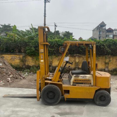Xe nâng xăng 2 tấn Komatsu FG20-8