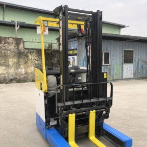 xe nâng điện 1.5 tấn đứng lái ảnh tháp