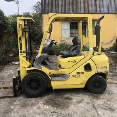 Xe nâng dầu 2.5 tấn Komatsu FD25T-16