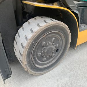 Xe nâng dầu 3.3 tấn Komatsu FD33NT-8