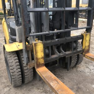 Xe nâng dầu 2.5 tấn Komatsu FD25T-17