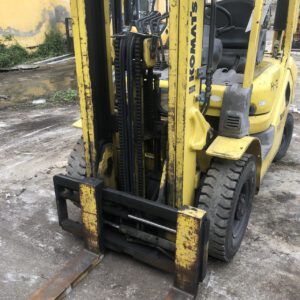 Xe nâng dầu 2.5 tấn Komatsu FD25T-16