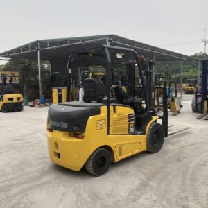 Xe nâng điện 3 tấn pin khô lithium Komatsu FE30-1
