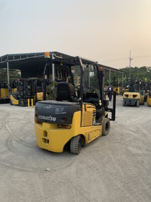 Xe nâng điện 2.5 tấn bình khô sạc nhanh Komatsu FE25-1