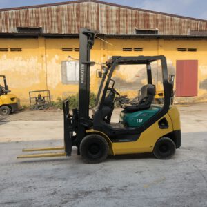 Xe nâng dầu 1.8 tấn Komatsu FD18C-20