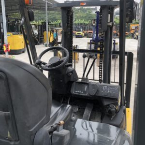 Xe nâng điện 3 tấn pin khô lithium Komatsu FE30-1