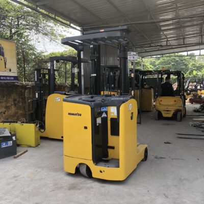 Xe nâng điện đứng lái 1 tấn Komatsu FB10RL-15