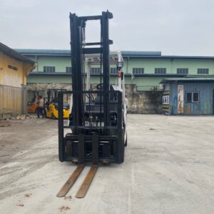 Xe nâng chạy xăng/gas 1.8 tấn Unicarriers EBT-P1F1