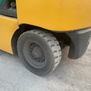 Xe nâng dầu 3.3 tấn Komatsu FD33NT-8