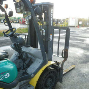 Xe nâng dầu 2.5 tấn Komatsu FD25C-15