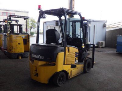 Xe nâng điện 2.5 tấn pin khô lithium Komatsu FE25-1 
