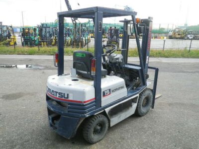 Xe nâng xăng 1.5 tấn Komatsu FG15L-15