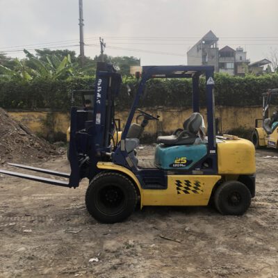 Xe nâng dầu 2.5 tấn Komatsu FD25T-14