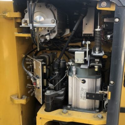 Xe nâng điện đứng lái 1 tấn Komatsu FB10RL-14