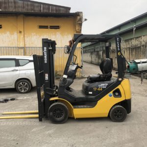 Xe nâng xăng 1.5 tấn Komatsu FG15T-21