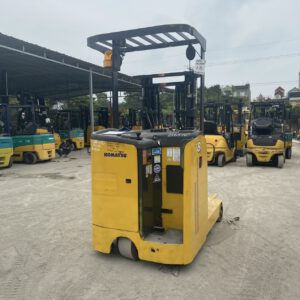 Xe nâng điện đứng lái 1.8 tấn Komatsu FB18RL-15