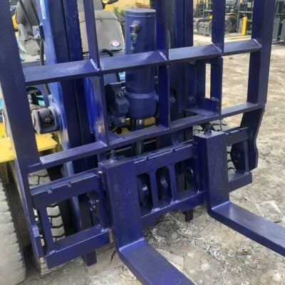 Xe nâng dầu 2.5 tấn Komatsu FD25T-14