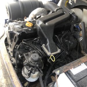 Xe nâng dầu 2.5 tấn Komatsu FD25T-14