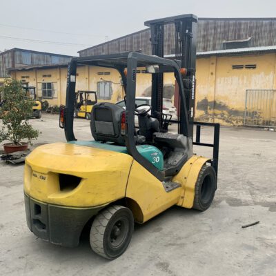 Xe nâng dầu 3 tấn Komatsu FD30T-16