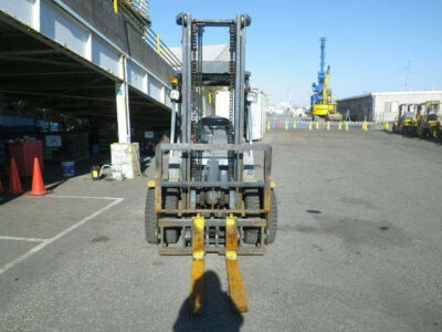 Xe nâng dầu 3 tấn Komatsu FD30HT-16