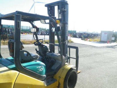 Xe nâng dầu 3 tấn Komatsu FD30HT-16
