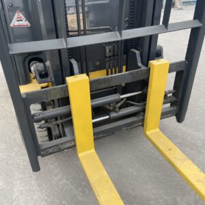 Xe nâng điện ngồi lái 1,5 tấn Komatsu FB15-1