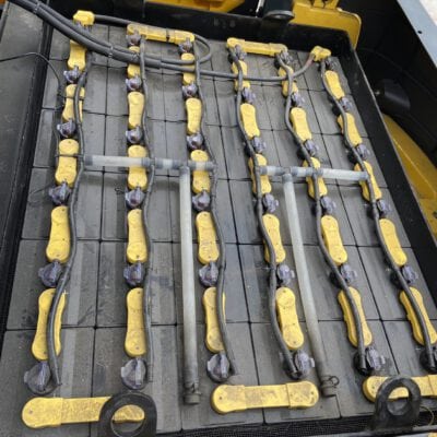 Xe nâng điện ngồi lái 2 tấn Komatsu FB20-12